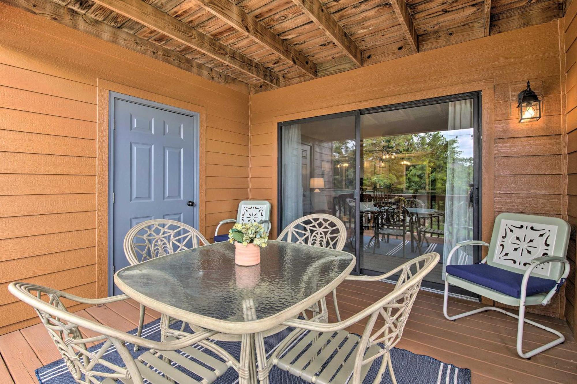 Branson Getaway With Balcony And Resort Amenities! Exterior photo